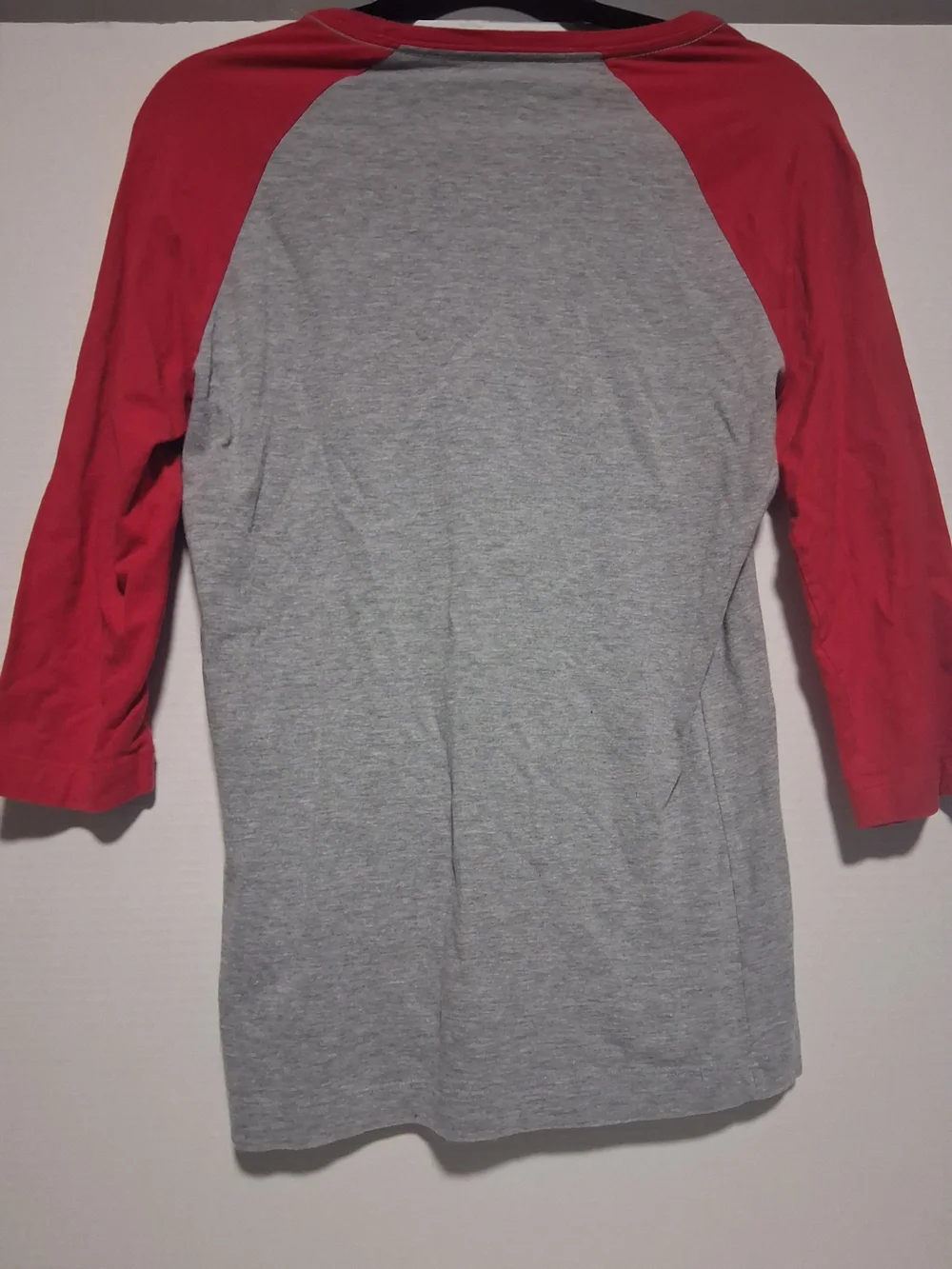 Cardnials Red Embroidered Cap & Grey Nike Tee L. Set Bundle